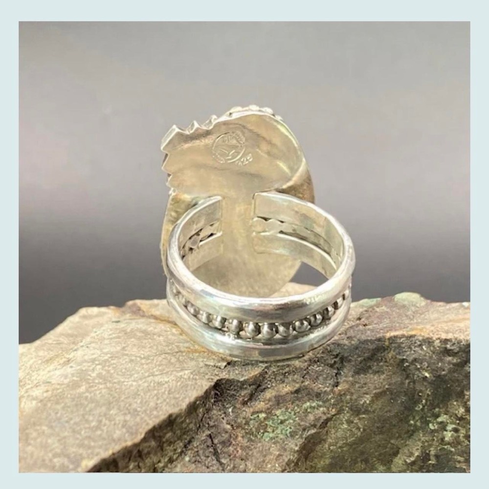 Handcrafted Sterling Silver and Green Hubei Turquoise Statement Ring size 9 - Picture 4 of 6